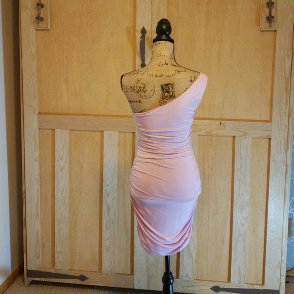 Club dress - Picture 2 of 4